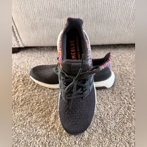 adidas Ultraboost Primeblue sneakers with Multicolor Color accent